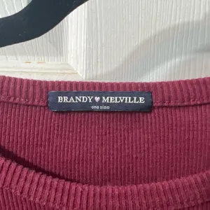 Brandy Melville Ribbed Bodycon Dress – Burgundy thumbnail 2