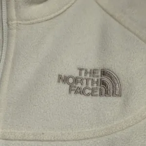 The North Face Women's Cream Jacket thumbnail 2