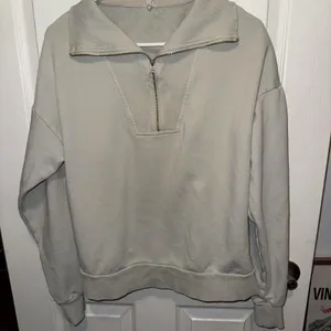 Daily Practice Half-Zip Sweatshirt thumbnail 2
