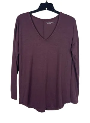 Abercrombie Fitch Soft A&F Cozy Plum V Neck Long Sleeve Tee Relaxed Top M thumbnail 1
