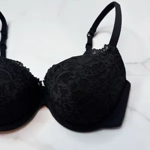 NWT Skims Fits Everybody Lace Push-Up Demi Bra thumbnail 3