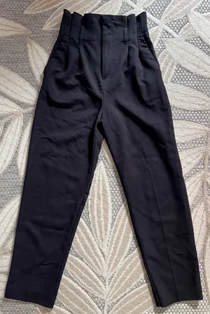H&M Black Paperbag High Waisted Capri Trouser Pants thumbnail 1