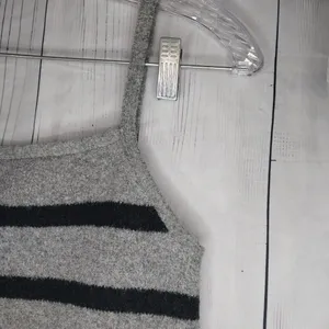 Abercrombie & Fitch Gray and Black Striped Cropped Casual 90’s Women's Top thumbnail 3