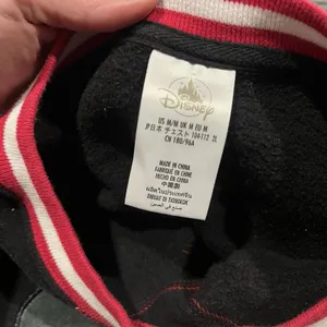 Disney Walt World Mickey Mouse Christmas Sweatshirt Black Red White Size Medium thumbnail 9