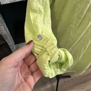 Lulu-B Womens Lightweight Tab‎ Sleeve Button Up Top Green Small Gauzy thumbnail 3