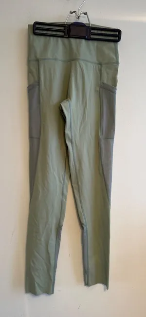 OFFLINE by Aerie‎ Goals 7/8 Legging High Rise Sage Green Mesh Pocket Medium thumbnail 1