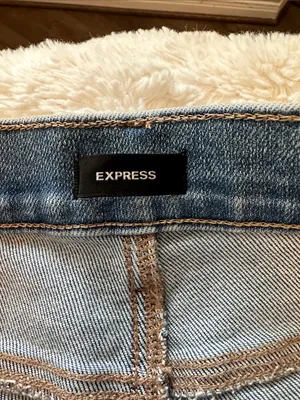 Express “Skyscraper” Mid Rise Light Wash Women's Jeans- New with Tags- 8 Regular thumbnail 12