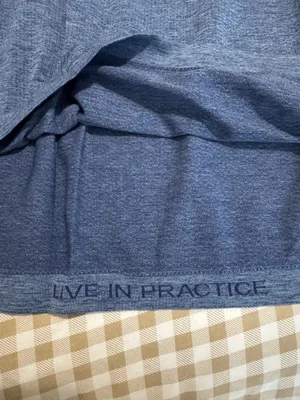 Lululemon shirt  thumbnail 3