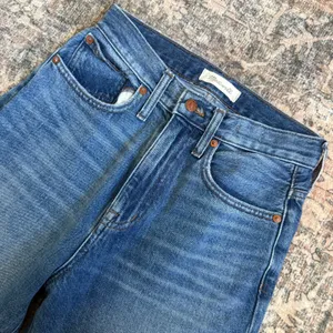 Madewell The Mom Jean High Rise Jeans Medium Wash Size 24 thumbnail 3