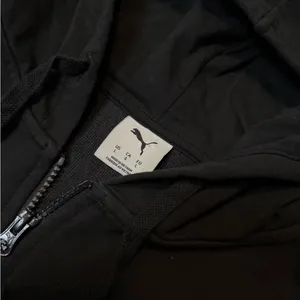 •PUMA• CROPPED ZIP UP HOODIE thumbnail 7