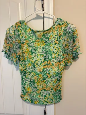 I.N. San Francisco Green Floral Blouse thumbnail 2