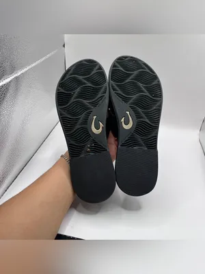 OluKai La'i Slide Sandal lava rock size 8 flip flop black sandal women’s thumbnail 9