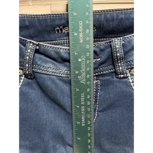 Maurices Med Wash Embroidered Straight Denim Jeans Size M-L Low‎ Rise Pockets thumbnail 2