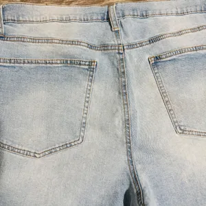 Celebrity Pink Women Light Wash Distressed Denim Shorts Cutoff Frayed Hem‎ 17/33 thumbnail 8