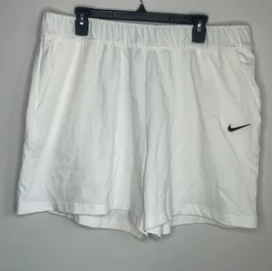 Nike NEW Women's Loose Fit High Rise White Jersey Plus Size Short Size 1X thumbnail 1