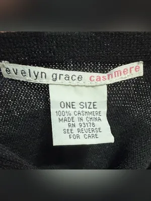 Evelyn Grace Women’s 100% Cashmere Ruffle Shawl Black One Size One Size thumbnail 3