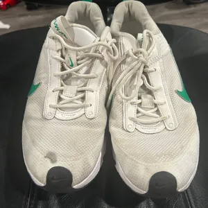Nike White Mesh Sneakers with Green Accents thumbnail 3