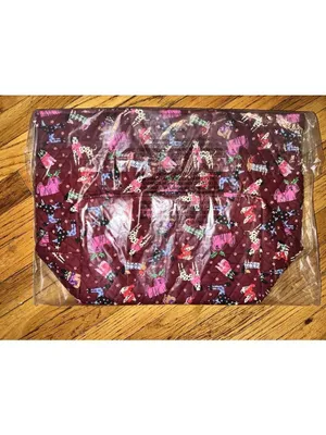 Vera Bradley Holiday Hounds Pattern Essential Grand Tote NWT thumbnail 8