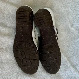 Mirel Leather Ballerina Flats Size 6.5 White thumbnail 6