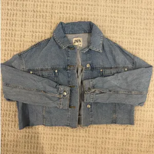 ZARA Jean Jacket Cropped Blue thumbnail 5