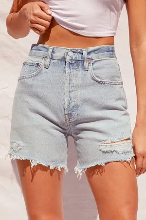 Agolde Light Wash Riley High Waist Cut Off Denim Short in Groove Size 24 thumbnail 1
