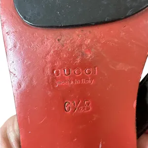 Gucci Black Patent GG Kitten Heel Thong Sandals 6.5B‎ thumbnail 6