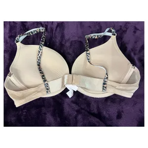 Victoria’s Secret Push-Up Plunge thumbnail 4