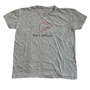 Fort William Scotland Souvenir Shirt Women’s M Travel Gift Scottish Highlands thumbnail 2