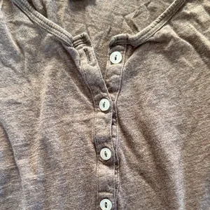 100% Cotton Moda International Mauve Brown Long Sleeve Henley thumbnail 5