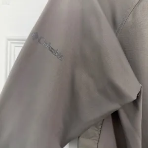 Columbia Sportswear Soft Shell Full Zip Jacket Gray High Neck  thumbnail 8
