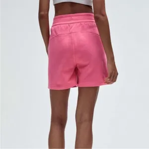 Lululemon Scuba High-Rise Short 5" Sakura Pink Size 10 thumbnail 3