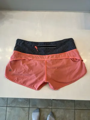 Lululemon Shorts thumbnail 2