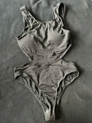 Cross cut out monokini one piece black thumbnail 4