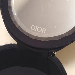 Christian Dior Round Vanity Pouch Makeup Case With Mirror New In Box thumbnail 4