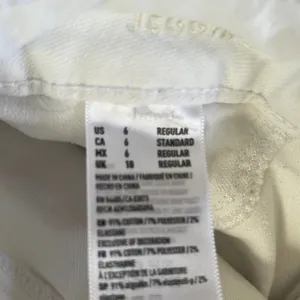 American Eagle EUC Suoer Super Stretch Jegging thumbnail 5