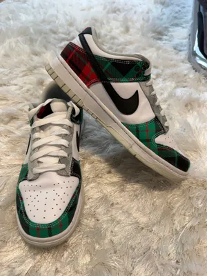 Nike Dunk Low Sneakers thumbnail 1