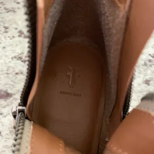 New Frye Judy double zip ash‎ boots 6 no box thumbnail 6