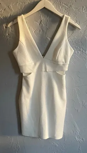 Blanc White Cutout V-neck Mini Dress Bachelorette Party Bridal Shower Party sz S thumbnail 1