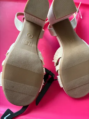Pearl Block Heels White Size 11 thumbnail 4