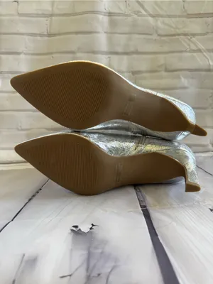 DV by Dolce Vita Gracie Metallic Silver Pointed-Toe Ankle Boots thumbnail 12