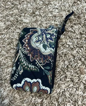 Vera Bradley ID Case thumbnail 1