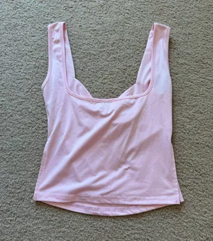 Amazon Pink Tank Top With Slits On Side thumbnail 3