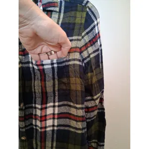 American Eagle Ahh-Mazingly Soft Flannel Button Up Shirt Women's Medium Plaid thumbnail 3