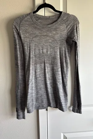 Lululemon long sleeve shirt thumbnail 1