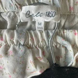 Cali 1850 Floral Stripe Wide Leg Linen Blend Pants M Pull on cottage core sweet thumbnail 5