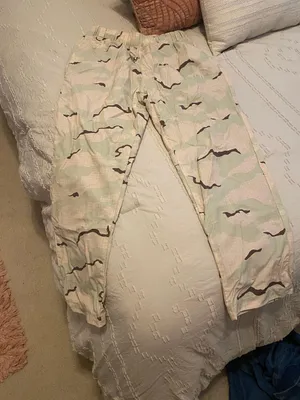 Young la Pants thumbnail 1