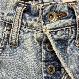 90s Vintage Women’s Levi’s Silver Tab straight leg blue jeans Thrashed Size 26 thumbnail 2