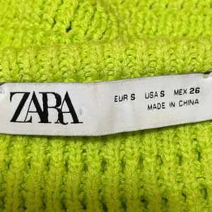 Zara Women's Green Floral 3D Beaded Crochet Sleeveless Knit Crop Top Size S thumbnail 4