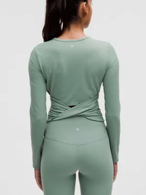 Lululemon All It Takes Back-Twist Ribbed Long-Sleeve Shirt in Crater Blue Size 6 thumbnail 2