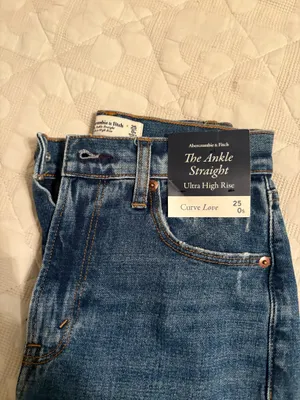 Abercrombie Jeans Ultra High-Rise thumbnail 2